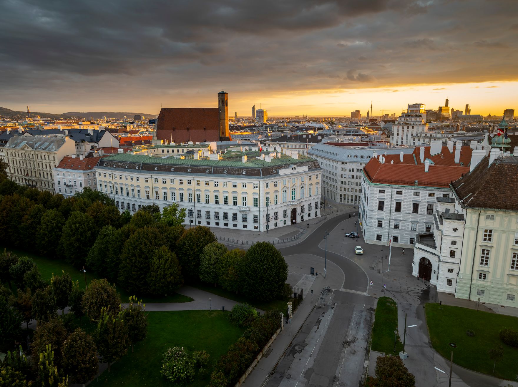 &Ouml;sterreichisches Bundeskanzleramt am Ballhausplatz in Wien.