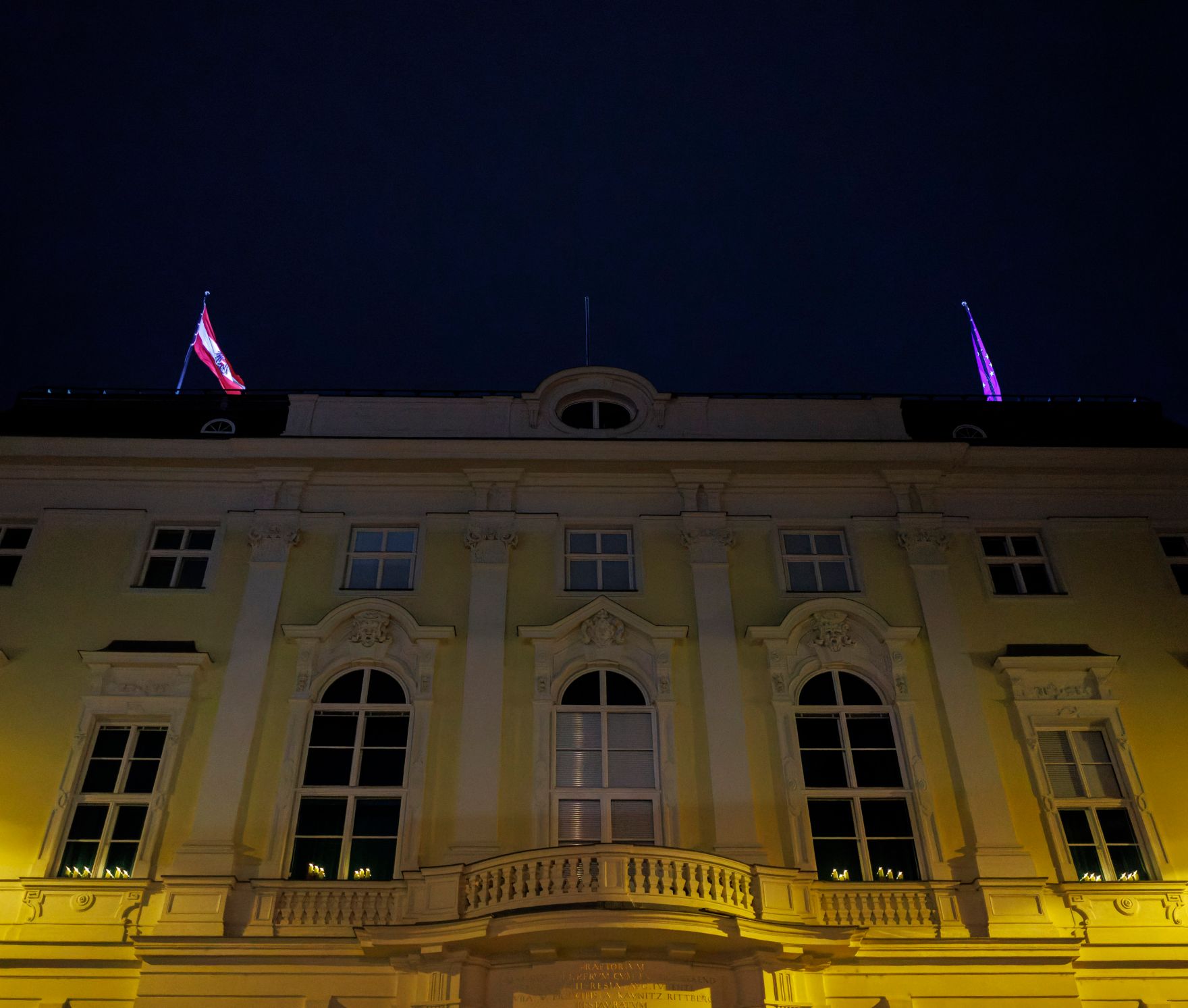 Am 2. November 2023 fand das Lichtermeer am Wiener Heldenplatz f&uuml;r Hamas-Geiseln statt.