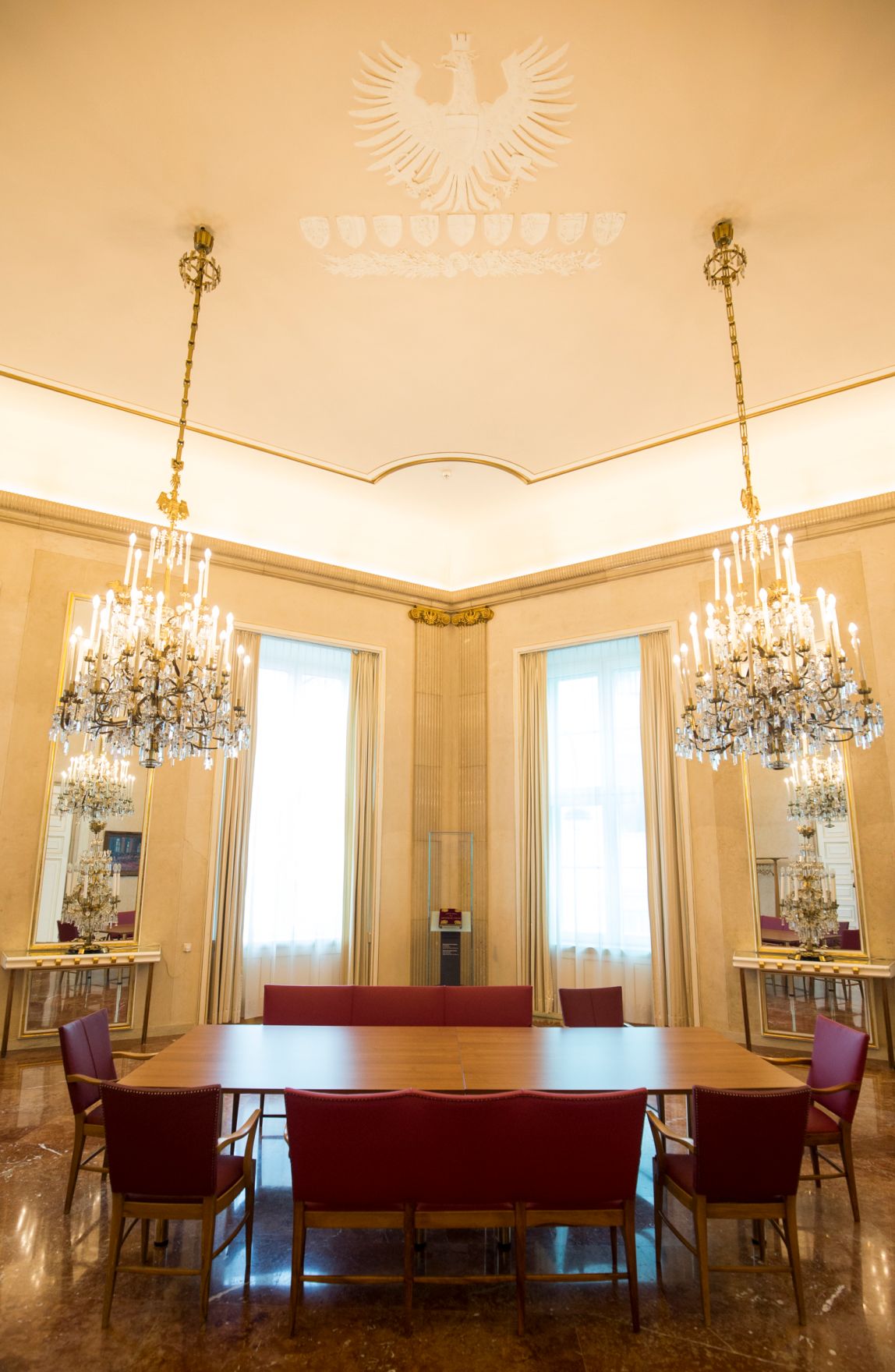 &Ouml;sterreichisches Bundeskanzleramt; Mamorecksalon