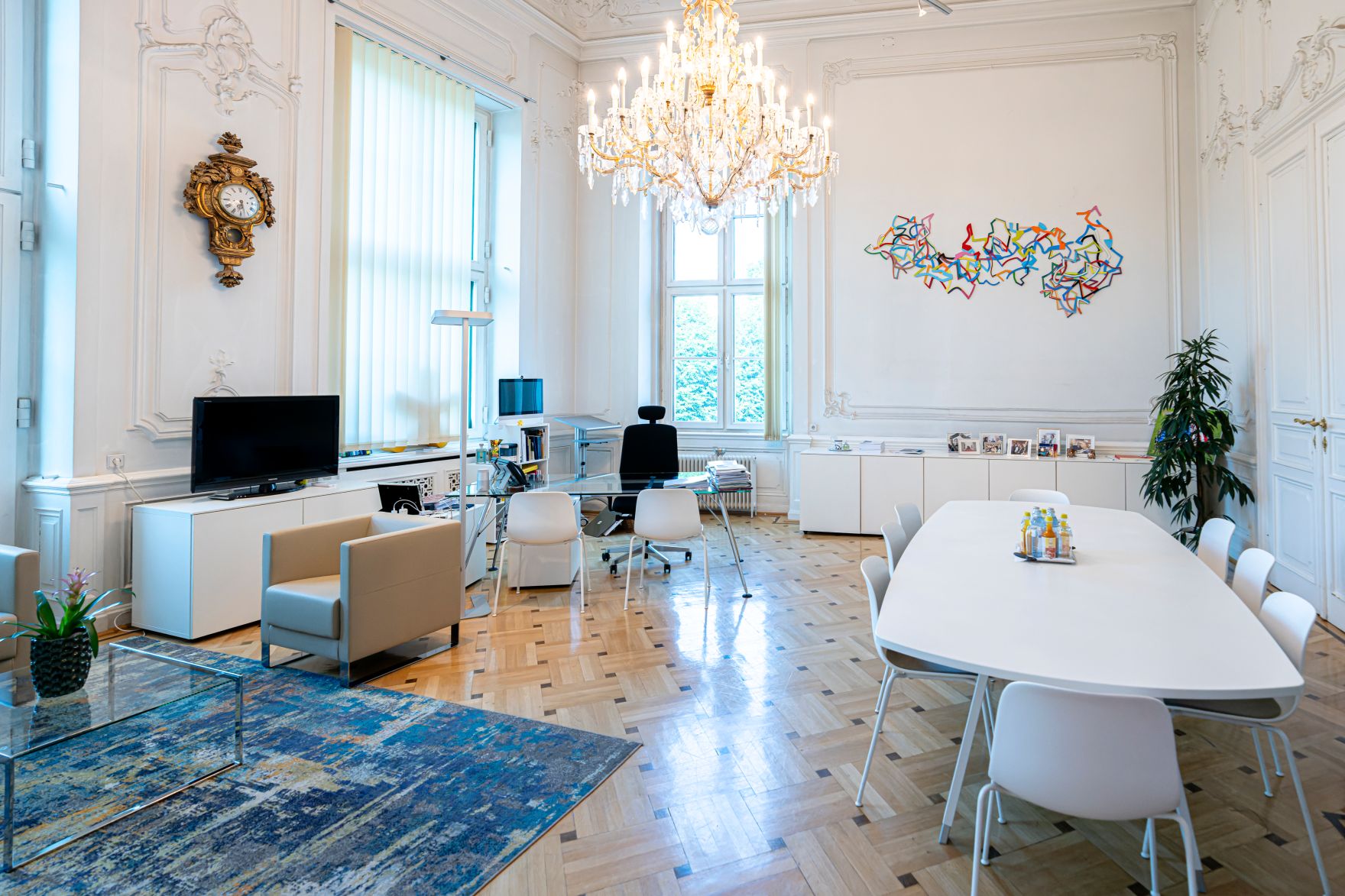 B&uuml;ro von Bundesministerin Karoline Edtstadler im Bundeskanzleramt.