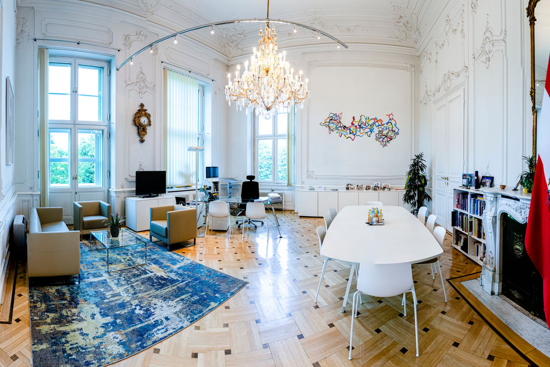 B&uuml;ro von Bundesministerin Karoline Edtstadler im Bundeskanzleramt.