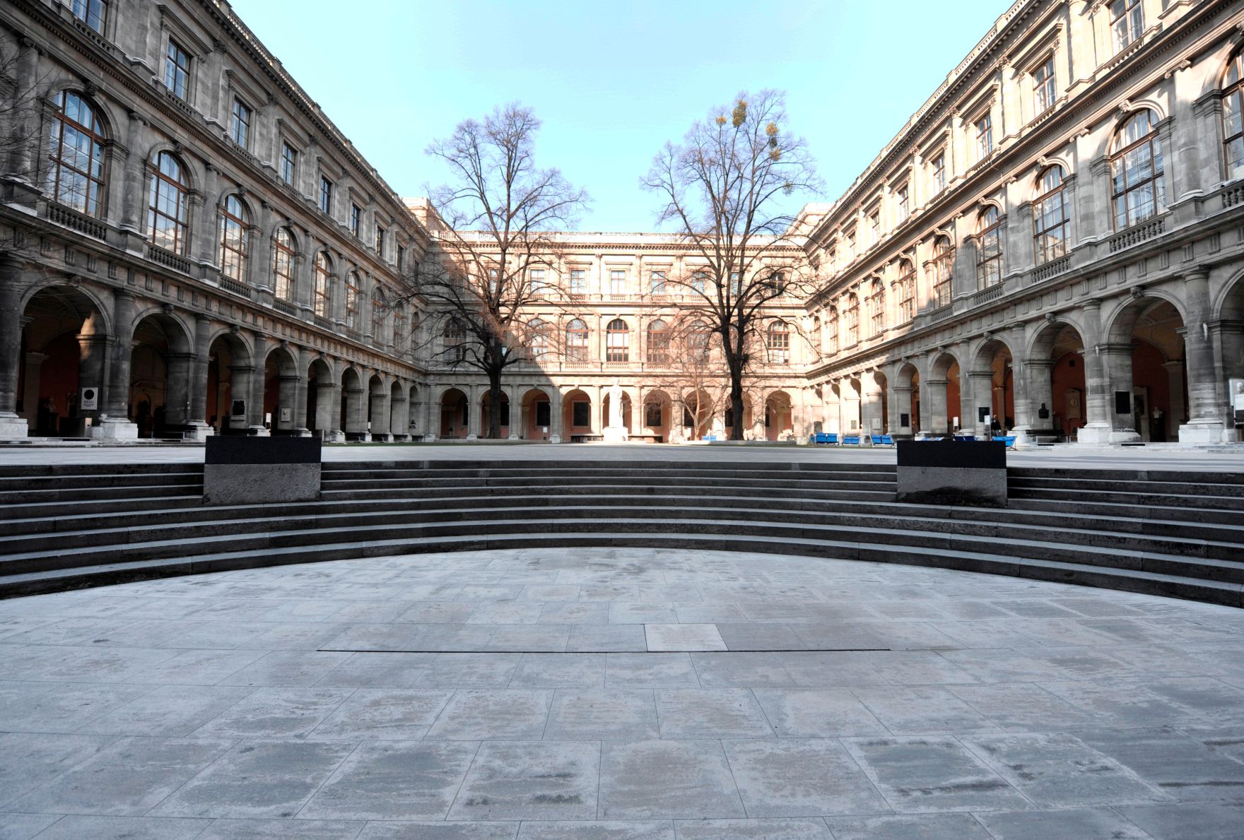 Universit&auml;t Wien Schlagworte: Architektur, Hof, Stadtlandschaft, Universit&auml;t