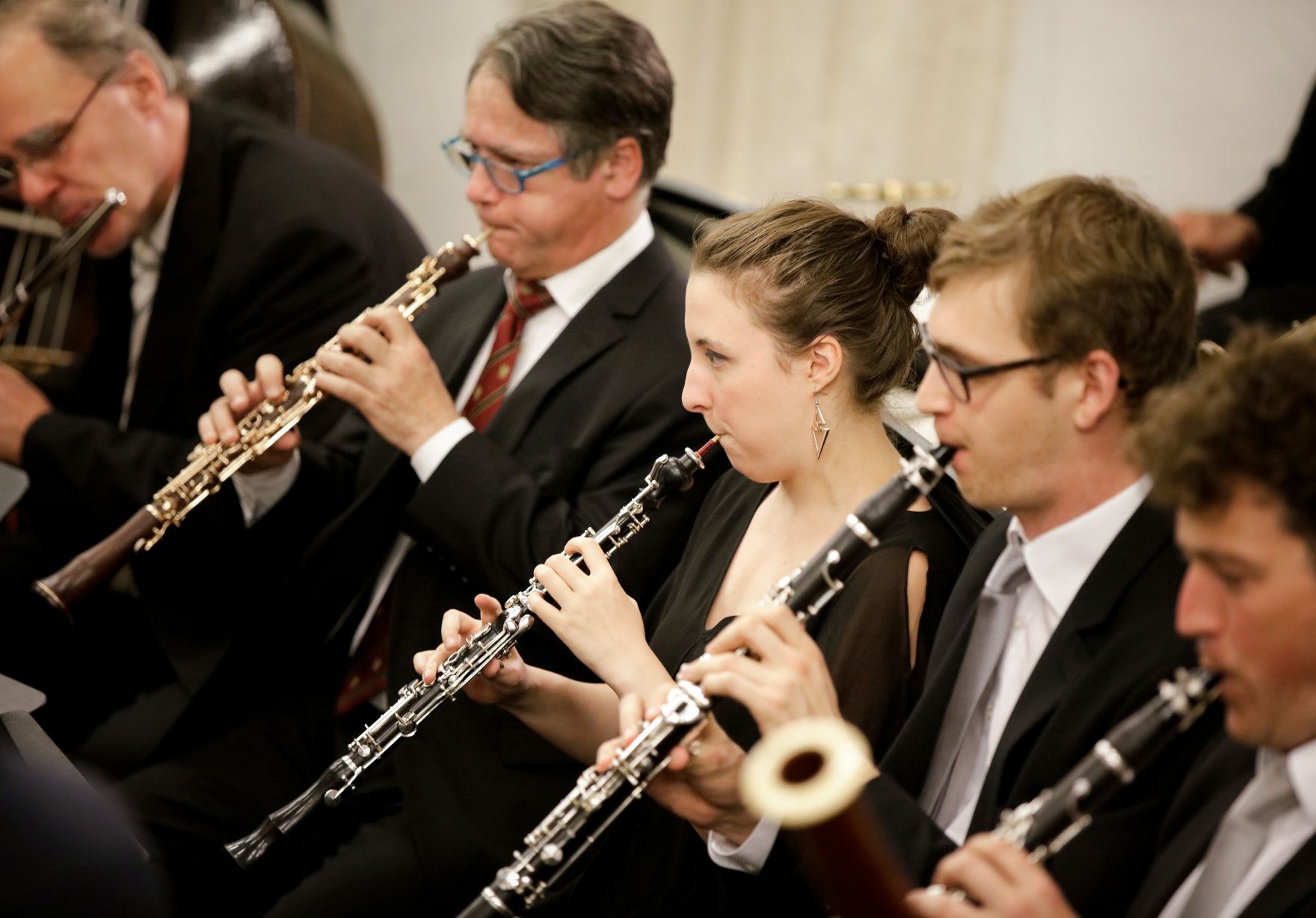 Die Wiener S&auml;ngerknaben bei einem Konzert in der Wiener Hofmusikkapelle. Im Bild das Orchester. Schlagw&ouml;rter: Wiener S&auml;ngerknaben, Orchester, klassische Musik, Klassik, Instrumente, Geige, Dirigent, Kultur, Kunst, Rat f&uuml;r Bildung, Jugend, Kultur, Sport, EYC