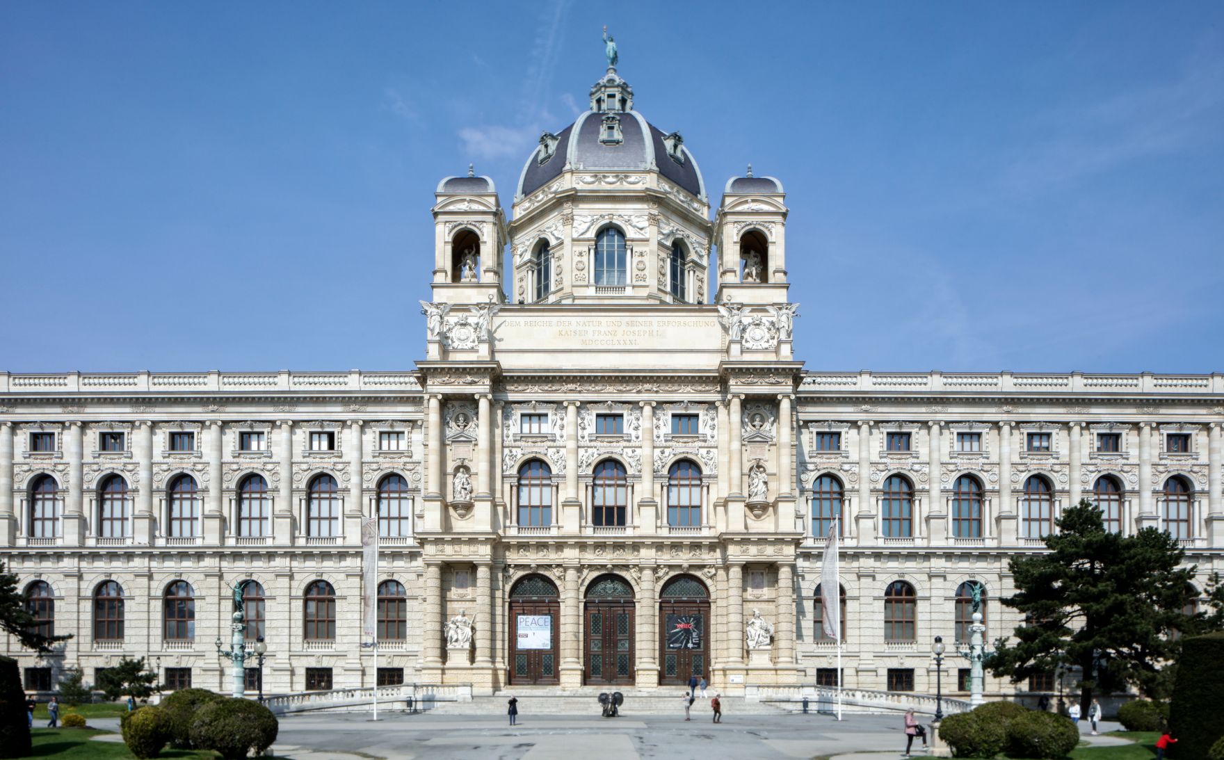 Das Naturhistorische Museum. Schlagw&ouml;rter: Architektur, Denkmal, Geb&auml;ude, Sehensw&uuml;rdigkeit, Stadtlandschaft