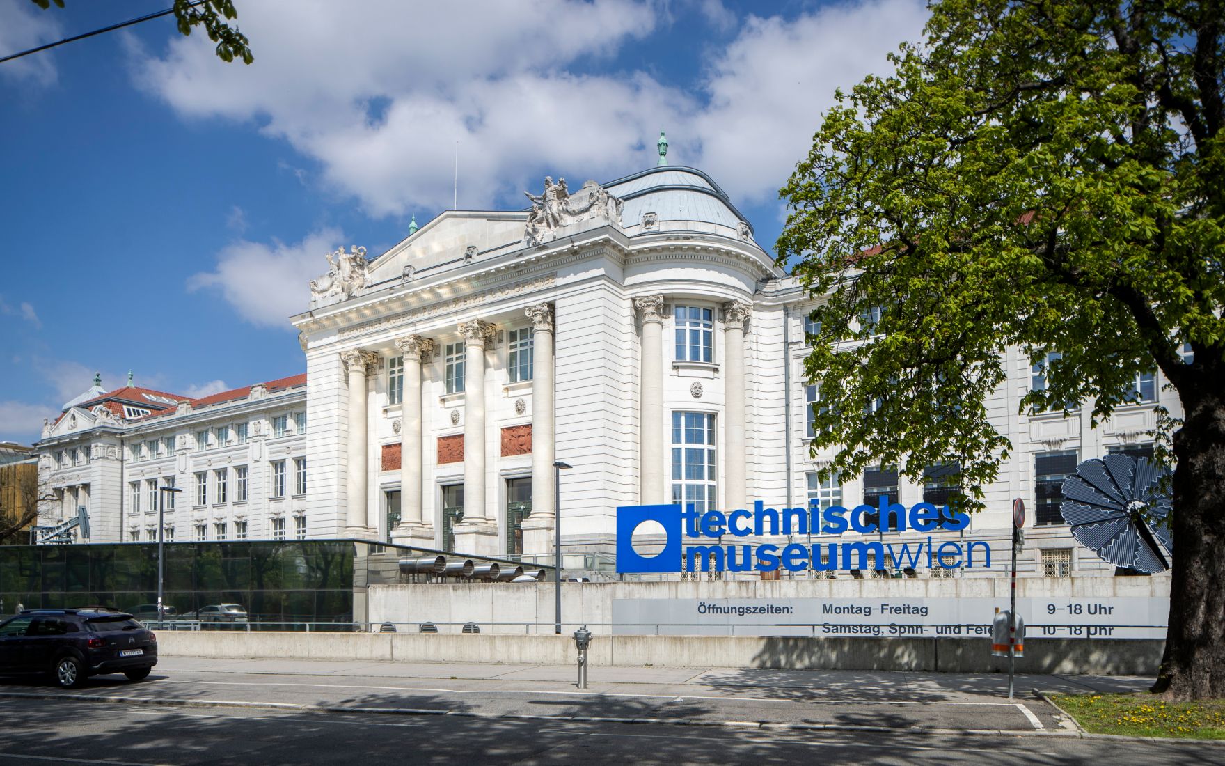 Das Technische Museum. Schlagw&ouml;rter: Architektur, Denkmal, Geb&auml;ude, Sehensw&uuml;rdigkeit, Stadtlandschaft