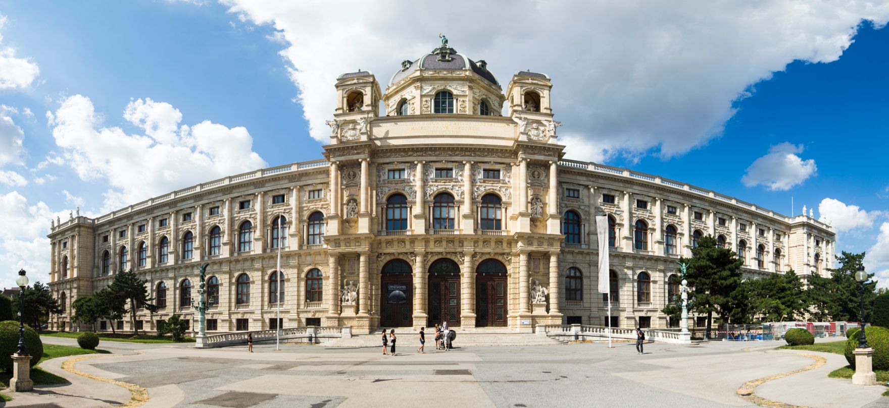 Das Naturhistorische Museum. Schlagw&ouml;rter: Architektur, Denkmal, Geb&auml;ude, Sehensw&uuml;rdigkeit, Stadtlandschaft