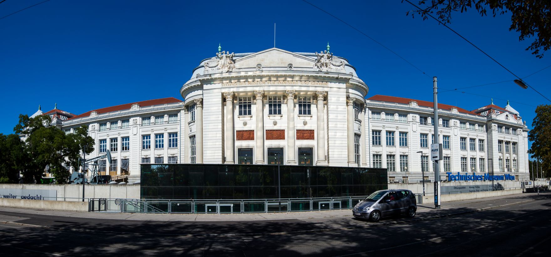Das Technische Museum. Schlagw&ouml;rter: Architektur, Denkmal, Geb&auml;ude, Sehensw&uuml;rdigkeit, Stadtlandschaft