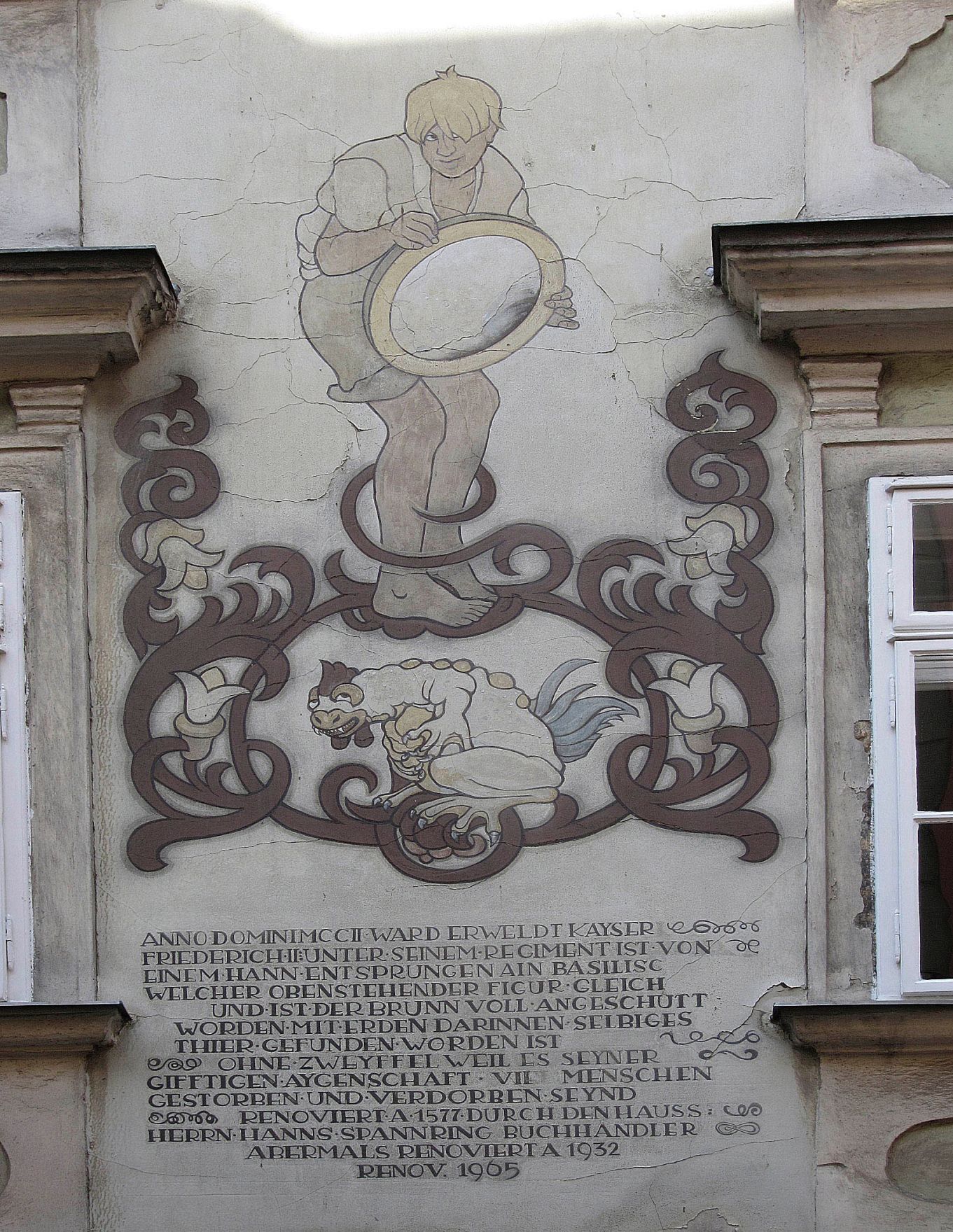 Beschriftete Hauswand am Basiliskenhaus in der Sch&ouml;nlaterngasse. Schlagworte: Denkmal, Fassade, Fenster, Geb&auml;ude, Sehensw&uuml;rdigkeit, Stadtlandschaft, Statue