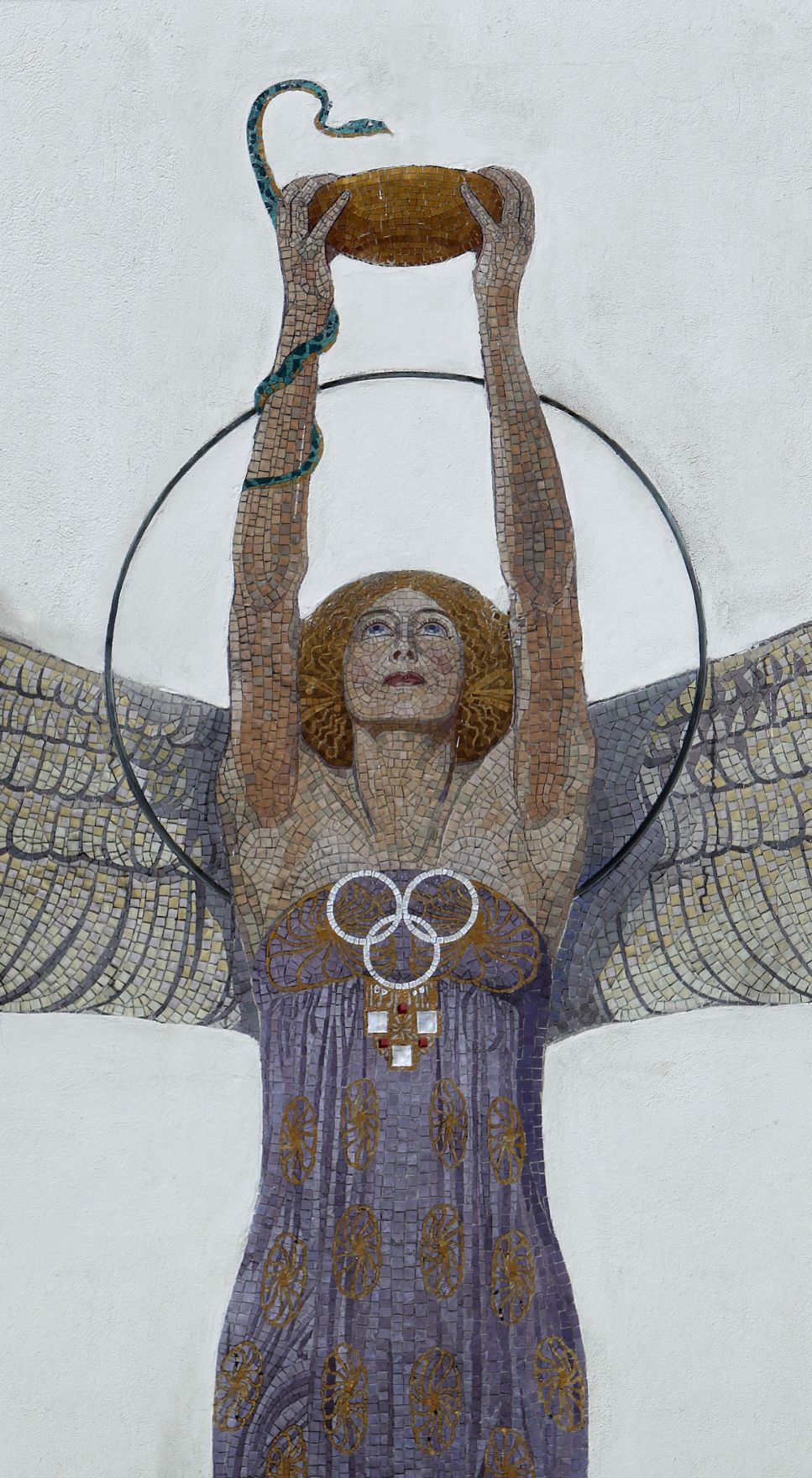 Jugendstilmosaik an der Hauswand einer Apotheke in der Wiener Innenstadt Schlagworte: Denkmal, Engel, Gesundheit, Stadtlandschaft, Schale, Schlange, Statue