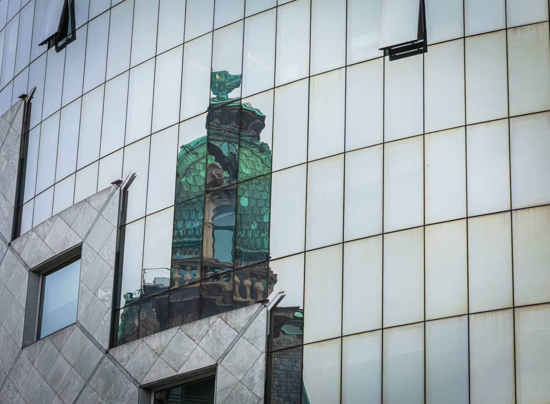 Architektur, Architekturdetail, Stephansplatz, Haas-Haus Wien, Spiegelung