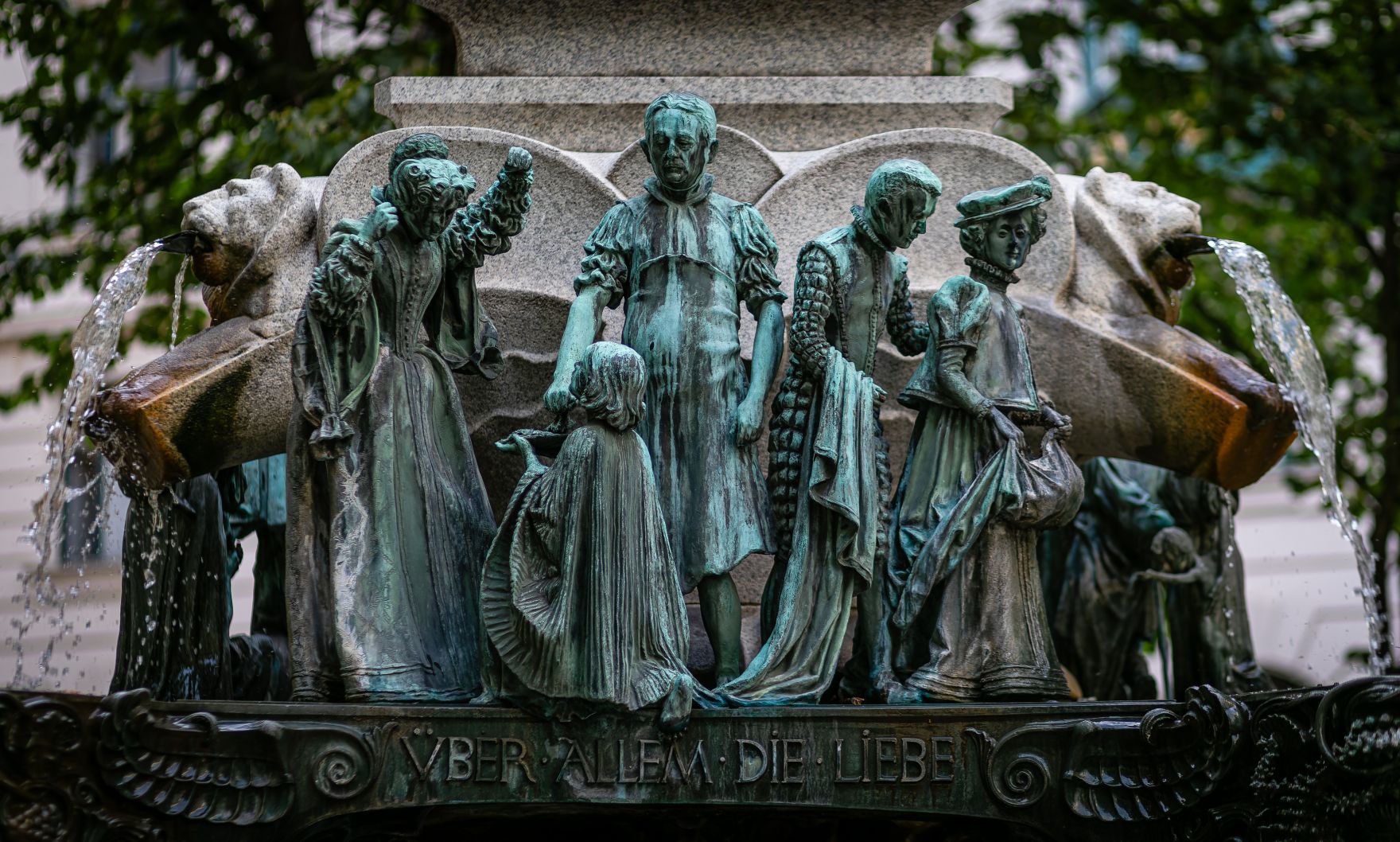 Wien, Architektur, Karl-Borrom&auml;us-Brunnen, Freiplastik, Jugendstil, Josef Engelhart, Josef Plecnik