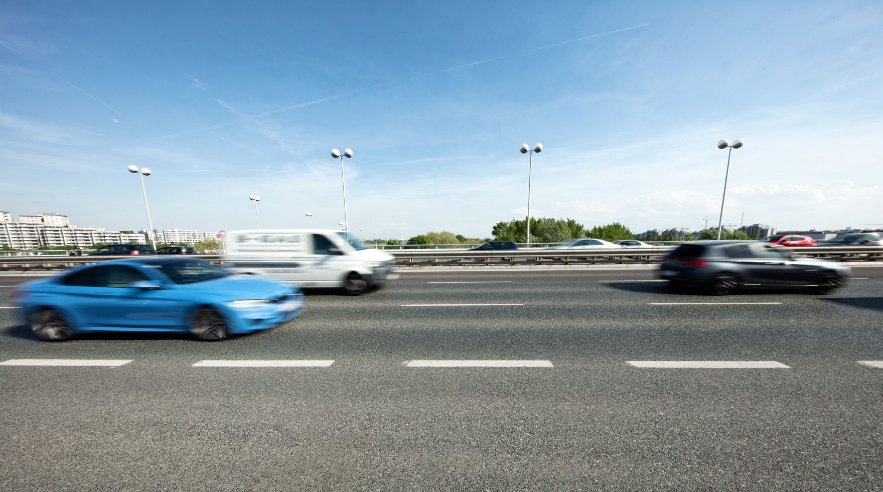 Geb&auml;ude und Impressionen der Donauinsel und der Donaustadt. Schlagw&ouml;rter: Autos, Donau City, Donauinsel, Reichsbr&uuml;cke, Verkehr, Rat f&uuml;r Verkehr, Telekommunikation und Energie, TTE
