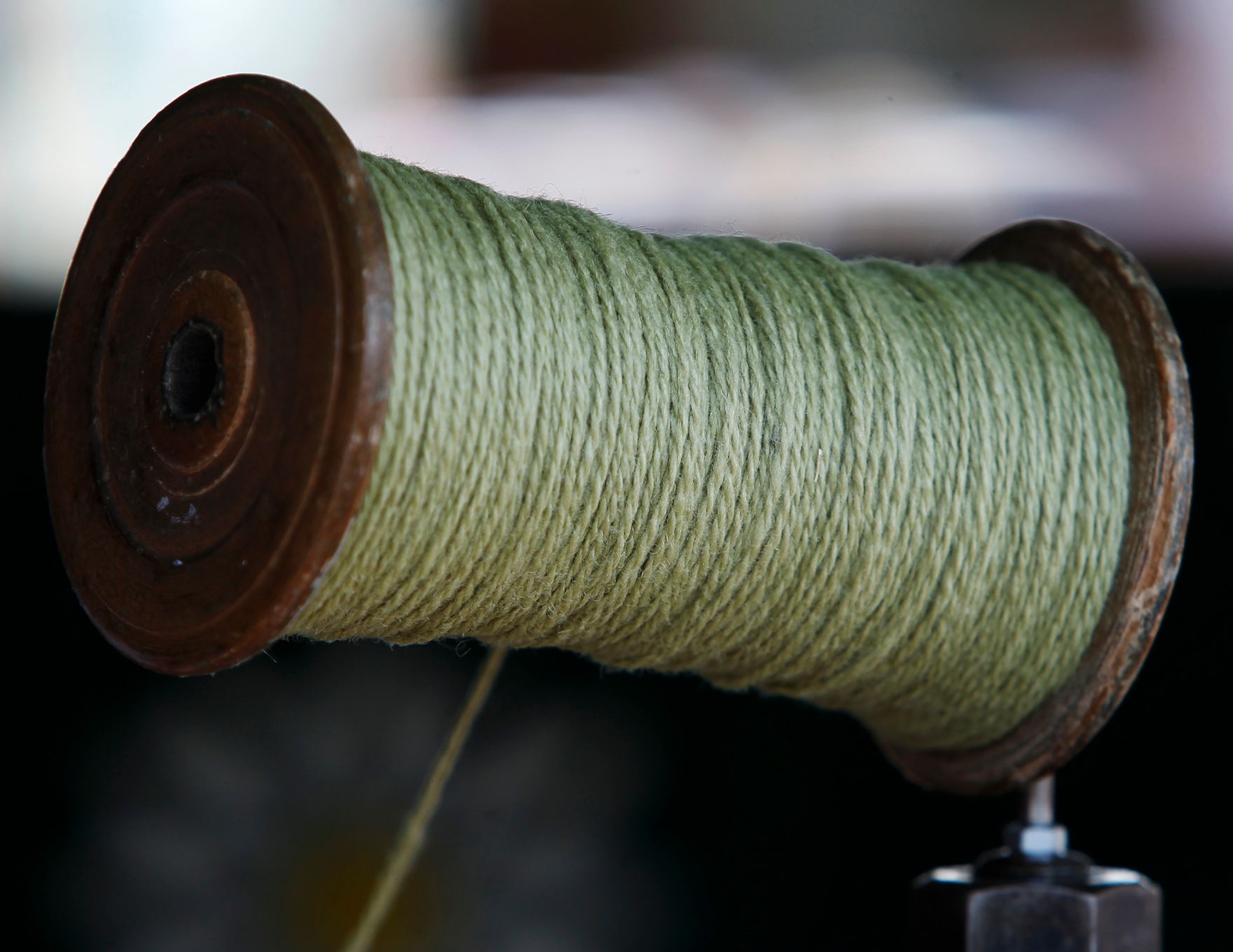Eine Spule Garn. Schlagworte: Bauernmarkt, Faden, Garn, Markt, Schnur, Spule, Wirtschaft, Zwirn