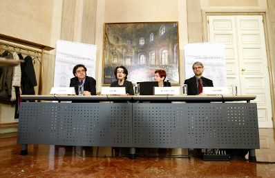 Pressekonferenz zur Pr&auml;sentation der Stellungnahme der Bioethikkommission zur Forschung an humanen embryonalen Stammzellen mit der Vorsitzenden der Bioethikkommission Christiane Druml, der stellvertretenden Vorsitzenden, Christine Mannhalter, sowie Ulrich K&ouml;rtner und Christian Kopetzki.