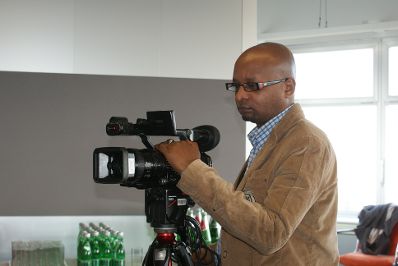 Am 23. und 24. September 2010 lud Radio Afrika TV zum &quot;African Press Day - Internationales Symposium&quot; ins ORF-Zentrum Wien.