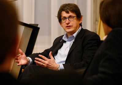 Am 18. M&auml;rz 2010 lud das Medienhaus Wien und der &Ouml;sterreichische Bundespressedienst zur Diskussion &quot;The Future of Journalism&quot; mit Chefredakteur Guardian News &amp; Media, Alan Rusbridger (im Bild) und Chefredakteur von Zeit Online, Wolfgang Blau ins Bundeskanzleramt.