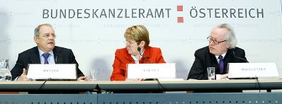 Am 15. J&auml;nner 2010 fand im Haus-, Hof- und Staatsarchiv eine Pressekonferenz zum Thema &quot;Das elektronische Ged&auml;chtnis &Ouml;sterreichs - Errichtung des Digitalen Langzeitarchivs des Bundes&quot; statt. Im Bild (v.L.n.R.) Manfred Matzka (Sektionschef im Bundeskanzleramt), Brigitte Ederer (Generaldirektorin Siemens &Ouml;sterreich) und Lorenz Mikoletzky (Generaldirektor &Ouml;sterreichisches Staatsarchiv).