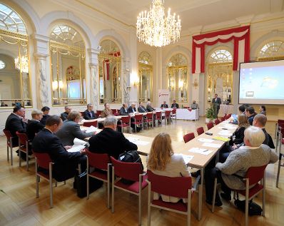 Am 20. November 2013 fand im Haus des Sports die Diskussionsveranstaltung &bdquo;Internationaler Sport &ndash; eine rechtliche Herausforderung f&uuml;r Verwaltung und Gerichtsbarkeit?&ldquo; statt. Im Bild Harald Treiber, Abteilungsleiter in Vertretung des Leiters der Sektion Sport im BMLVS bei der Begr&uuml;&szlig;ung.