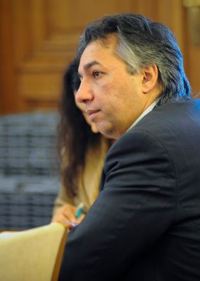 Am 4. Dezember 2013 fand die 9. Roma-Dialogplattform zum Thema &bdquo;Roma-Strategie&quot; statt.