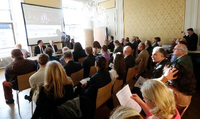 Am 2. Oktober 2014 fand im Institut f&uuml;r Staatsorganisation und Verwaltungsreform eine Veranstaltung zum Thema &bdquo;Forschungswunderland Israel&ldquo; statt. Auf dem Podium (v.l.n.r.) Prof. Peter Weinberger (TU Wien), RA Ronald Frankl (Vorstandsmitglied der &Ouml;sterreichisch-Israelischen Handelskammer), Prof. Peretz Lavie (Pr&auml;sident des Technion, Haifa), Priv.-Doz. Alexander Balthasar (Leiter des IfSV), Gf Alexander Kraus (Innovateur Technikum Austria).