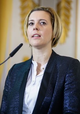 Am 28. J&auml;nner 2015 fand im Bundeskanzleramt die Veranstaltung &bdquo;Was bedeutet Datenschutz f&uuml;r Unternehmen&ldquo; anl&auml;sslich des 9. Europ&auml;ischen Datenschutztages statt. Im Bild Staatssekret&auml;rin Sonja Ste&szlig;l bei der Einleitung.