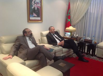 Besuch des Leiters des Instituts f&uuml;r Staatsorganisation und Verwaltungsreform im Bundeskanzleramt, Priv.-Doz. Balthasar (l.), beim Minister des K&ouml;nigreiches Marokko f&uuml;r die Beziehungen zum Parlament und zur Zivilgesellschaft, Lahbib Choubani (r.), am 5. M&auml;rz 2015.