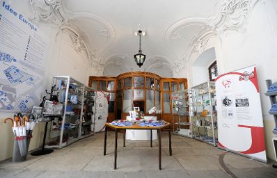 Am 8. Juni 2015 fand im Bundeskanzleramt das Pre-Opening der Ausstellung &quot;Idee Europa - 200 Jahre Wiener Kongress&quot; statt. Impressionen der Ausstellung.