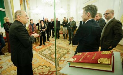 Am 3. November 2015 fand die Abschlussveranstaltung zur Ausstellung &quot;Idee Europa&quot; im Bundeskanzleramt statt. Im Bild Kunst- und Kulturminister Josef Ostermayer (r.) mit Sektionschef Manfred Matzka (l.).