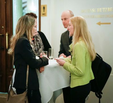 Am 7. M&auml;rz 2016 fand in Kooperation mit dem Dachverband der Verwaltungsrichter eine Vortrags- und Diskussionsveranstaltung mit Dr. Viktor Kreuschitz, Richter am Gericht des Gerichtshofes der Europ&auml;ischen Union, im Kassensaal des Amtsgeb&auml;udes Hohenstaufengasse 3, statt. Im Gespr&auml;ch: Richter des BVwG, u.a. Dr. Eva Souhrada-Kirchmayer.