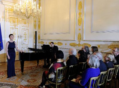 Am 11. M&auml;rz 2016 &uuml;berreichte Sektionschefin Andrea Ecker das &Ouml;sterreichische Ehrenkreuz f&uuml;r Wissenschaft und Kunst an Michael Kunze und Sylvester Levay.