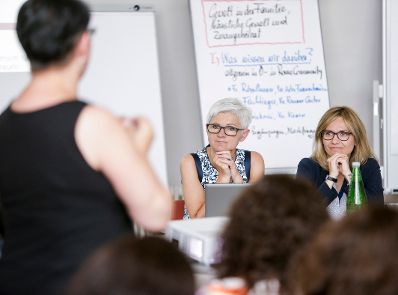 Am 22. Juni 2016 fand die 17. Roma Dialogplattform des Bundeskanzleramts zum Thema &bdquo;Gewalt in der Familie, h&auml;usliche Gewalt, Zwangsheirat&ldquo; statt.