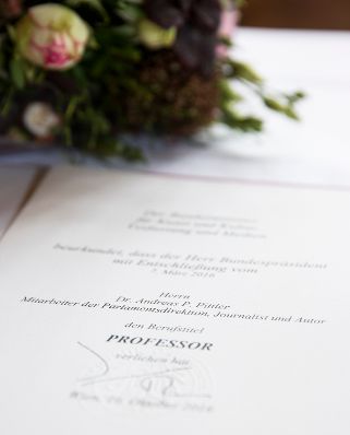 Am 10. Oktober 2016 &uuml;berreichte Ministerialrat Reinhold Hohengartner das Goldene Ehrenzeichen f&uuml;r Verdienste um die Republik &Ouml;sterreich an Karl Heinz Stradal und die Urkunde, mit der Andreas Pittler der Berufstitel Professor verliehen wurde.