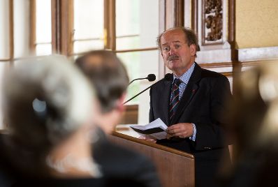Am 10. Oktober 2016 &uuml;berreichte Ministerialrat Reinhold Hohengartner das Goldene Ehrenzeichen f&uuml;r Verdienste um die Republik &Ouml;sterreich an Karl Heinz Stradal und die Urkunde, mit der Andreas Pittler der Berufstitel Professor verliehen wurde. Im Bild Laudator f&uuml;r Karl Heinz Stradal, Wolfgang Bandion.