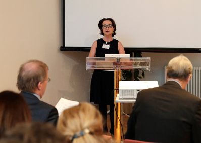 Am 17. November 2016 fand eine Sitzung der deutschsprachigen nationalen Bioethikkommissionen zum Thema &quot;CRISPR-CAS 9 - was bringt die Zukunft?&quot; statt. Im Bild Christiane Druml, Vorsitzende der Bioethikkommission bei der Er&ouml;ffnung.