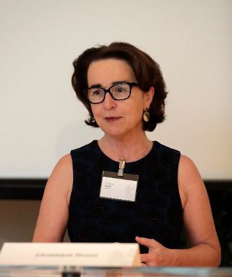 Am 17. November 2016 fand eine Sitzung der deutschsprachigen nationalen Bioethikkommissionen zum Thema &quot;CRISPR-CAS 9 - was bringt die Zukunft?&quot; statt. Im Bild Christiane Druml, Vorsitzende der Bioethikkommission bei der Er&ouml;ffnung.