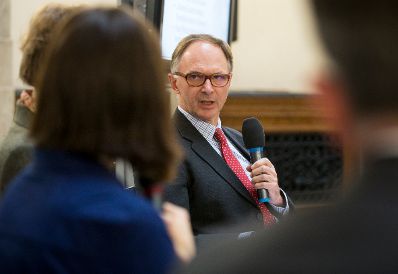 Am 18. November 2016 fand eine &ouml;ffentliche Sitzung der deutschsprachigen nationalen Bioethikkommissionen zum Thema &quot;CRISPR-CAS 9 - was bringt die Zukunft?&quot; statt. Im Bild Johannes Gobertus Meran, Mitglied der Bioethikkommission beim Bundeskanzleramt.