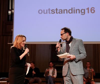 Am 1. Dezember 2016 fand die &Uuml;berreichung der outstanding artist awards 2016 im Radio Kulturhaus statt.