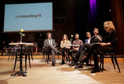 Am 1. Dezember 2016 fand die &Uuml;berreichung der outstanding artist awards 2016 im Radio Kulturhaus statt.