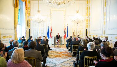 Am 1. Februar 2017 &uuml;berreichte Reinhold Hohengartner das Goldene Ehrenzeichen f&uuml;r Verdienste um die Republik &Ouml;sterreich an Maria Bernklau.