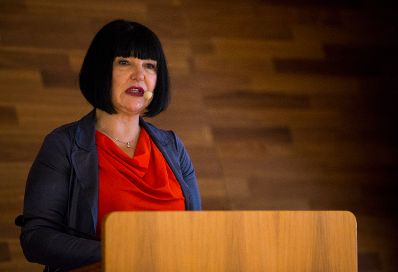 Am 24. April 2017 fand die Innovate 2017 - Konferenz zum Innovationsmanagement im &ouml;ffentlichen Sektor in der Wirtschaftsuniversit&auml;t Wien statt. Im Bild Sektionschefin Angelika Flatz bei der Er&ouml;ffnung.
