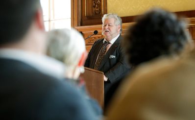 Am 8. Mai 2017 &uuml;berreichte Reinhold Hohengartner das &Ouml;sterreichische Ehrenkreuz f&uuml;r Wissenschaft und Kunst an Dorit Zorn-St&auml;ttner. Im Bild der Laudator Erich Tromayer.