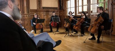 Am 7. Juni 2017 &uuml;berreichte Reinhold Hohengartner die Urkunde, mit der Fritz Rubin-Bittmann der Berufstitel Professor verliehen wurde.