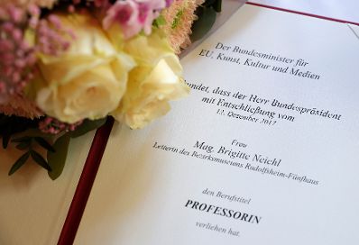 Am 3. Juli 2018 wurden die Urkunde &uuml;ber die Verleihung des Berufstitels Professorin an Brigitte Neichl und das &Ouml;sterreichische Ehrenkreuz f&uuml;r Wissenschaft und Kunst an Josef Stargl &uuml;berreicht.