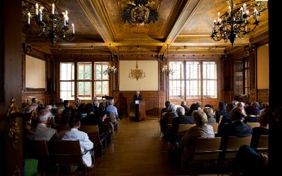 Am 4. Juli 2018 wurden das Goldene Ehrenzeichen f&uuml;r Verdienste um die Republik &Ouml;sterreich an Karl Pfeiffer und das &Ouml;sterreichische Ehrenkreuz f&uuml;r Wissenschaft und Kunst I. Klasse an Franz Oswald &uuml;berreicht.
