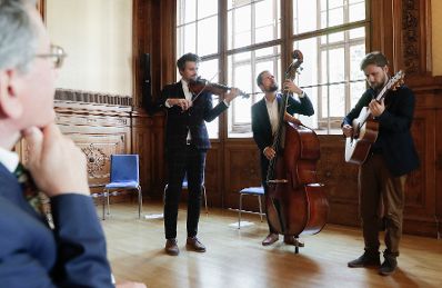 Am 4. Juli 2018 wurden die Urkunde &uuml;ber die Verleihung des Berufstitels Professor an Kurt Philipp und das Gro&szlig;e Ehrenzeichen f&uuml;r Verdienste um die Republik &Ouml;sterreich an Franz Basdera &uuml;berreicht.