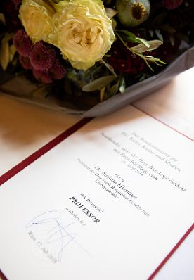 Am 12. Juli 2018 wurden die Urkunden &uuml;ber die Verleihung des Berufstitels Professorin an Brigitte Rosemarie Winkler und des Berufstitels Professor an Stefaan Missinne &uuml;berreicht.