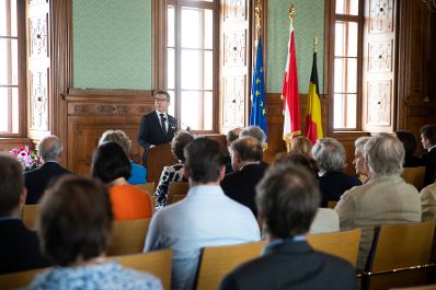 Am 12. Juli 2018 wurden die Urkunden &uuml;ber die Verleihung des Berufstitels Professorin an Brigitte Rosemarie Winkler und des Berufstitels Professor an Stefaan Missinne &uuml;berreicht. Im Bild Sektionschef J&uuml;rgen Meindl.