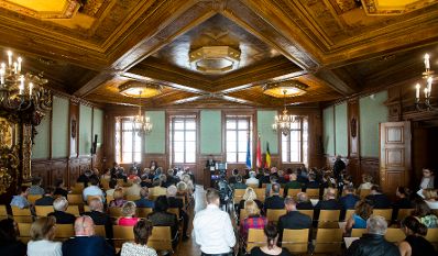 Am 12. Juli 2018 wurden die Urkunden &uuml;ber die Verleihung des Berufstitels Professorin an Brigitte Rosemarie Winkler und des Berufstitels Professor an Stefaan Missinne &uuml;berreicht.