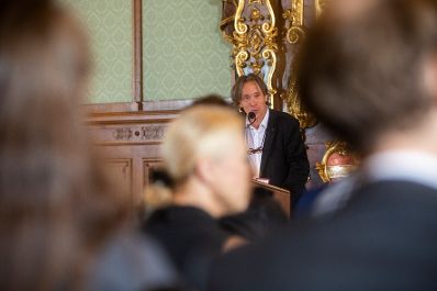 Am 22. Oktober 2018 &uuml;berreichte Reinhold Hohengartner das &Ouml;sterreichische Ehrenkreuz f&uuml;r Wissenschaft und Kunst an Hubert Waldner (im Bild).