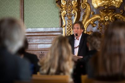 Am 22. Oktober 2018 &uuml;berreichte Reinhold Hohengartner das &Ouml;sterreichische Ehrenkreuz f&uuml;r Wissenschaft und Kunst an Hubert Waldner (im Bild).